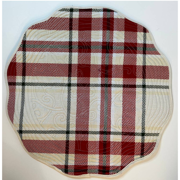 St Nicholas Square Round Scalloped Reversible Holly Berry & Plaid 15" Placemats - Picture 6 of 7
